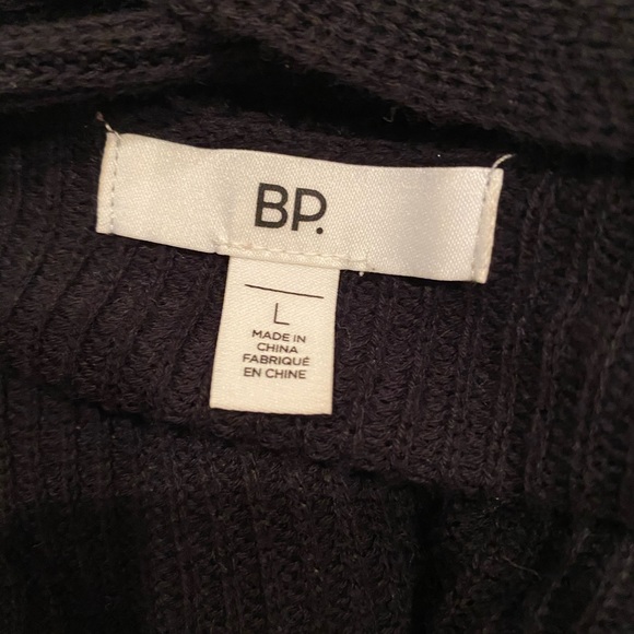 Classic Black Cardigan - Picture 4 of 4